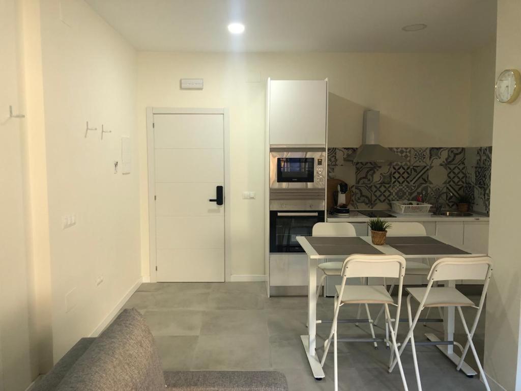 Estudio Trinidad Centro Malaga 2 Экстерьер фото